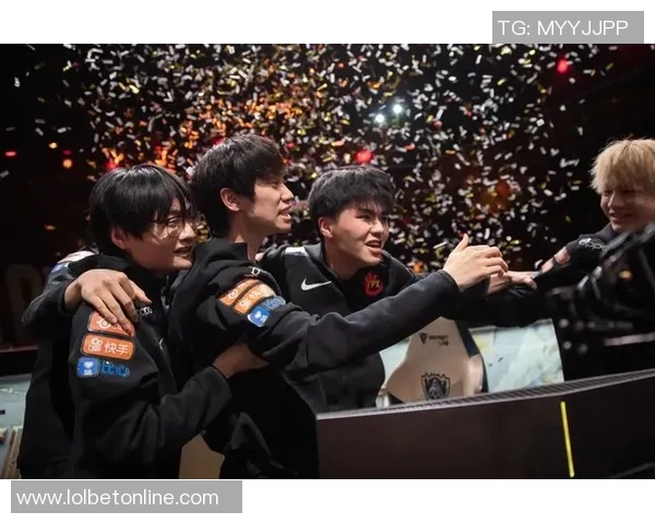 高校联赛分析：FPX团队协作展现出色配合与战术执行力