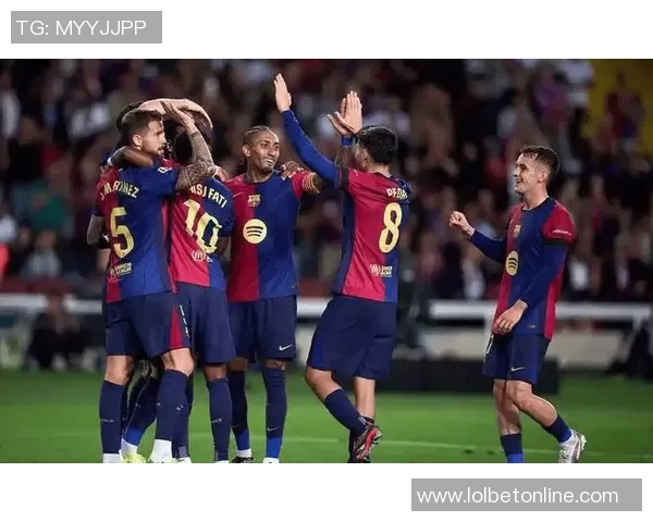 国王杯激战曼联逆转巴萨补时绝杀引爆全场激情瞬间 国王杯激战曼联逆转巴萨补时绝杀引爆全场激情瞬间