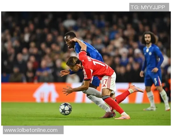 本菲卡狂胜切尔西四球大捷帽子戏法点燃欧联杯激情时刻