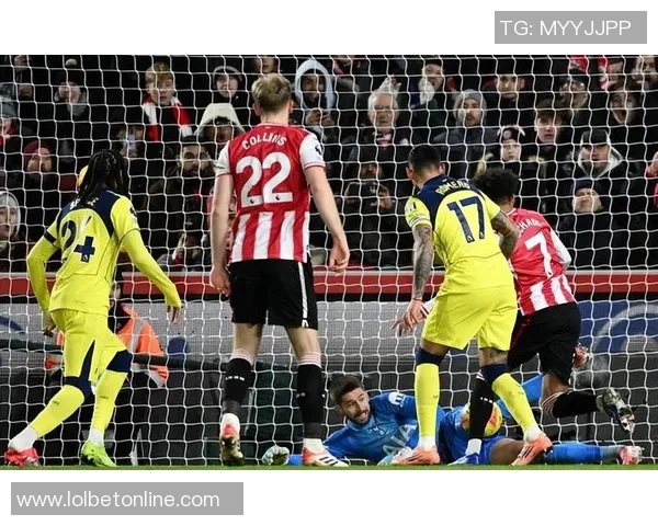 足总杯精彩对决热刺与巴萨1比1平局战术解析与绝杀时刻回顾